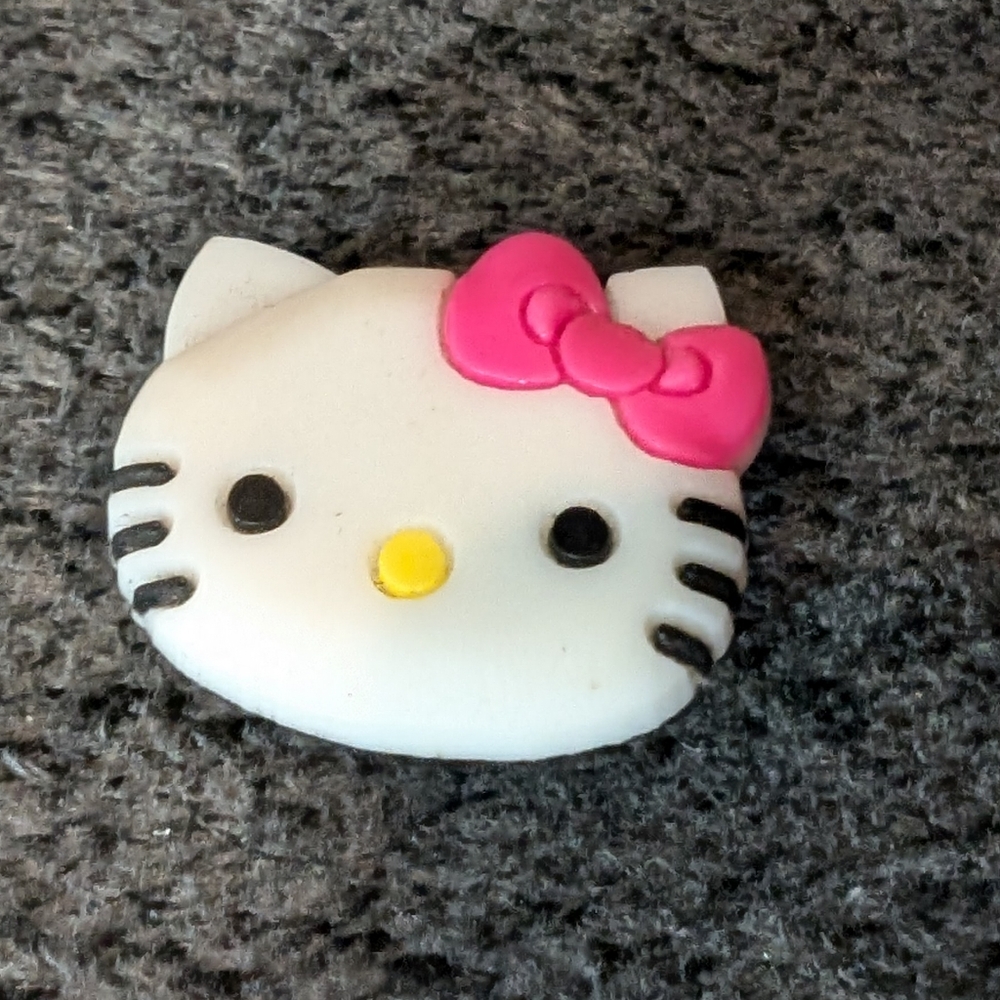 Jibbitz Crocs Charms Hello Kitty jibbitz Crocs NEW